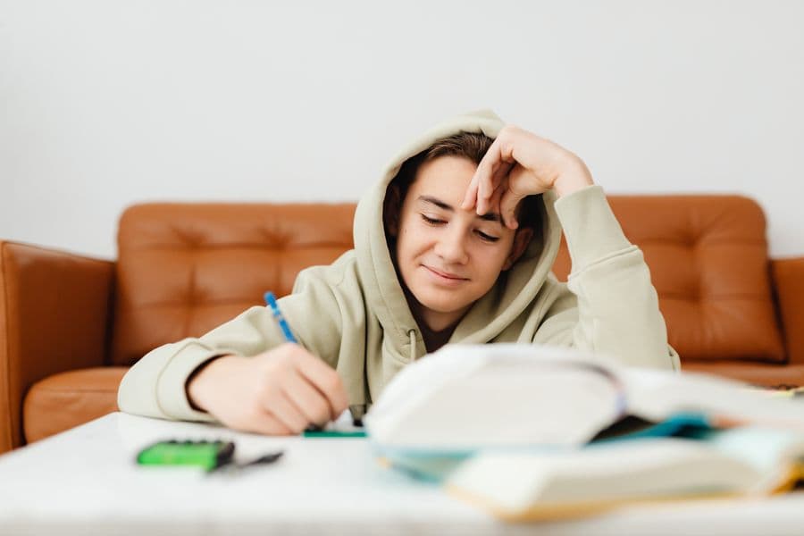 Vestibulandos estudando com o Ritmo